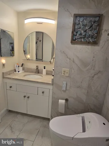 a view of walk in closet