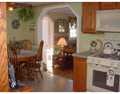 42 Westwind Road Lowell, MA 01852 - Photo 3 of 11 Gallery Image 3