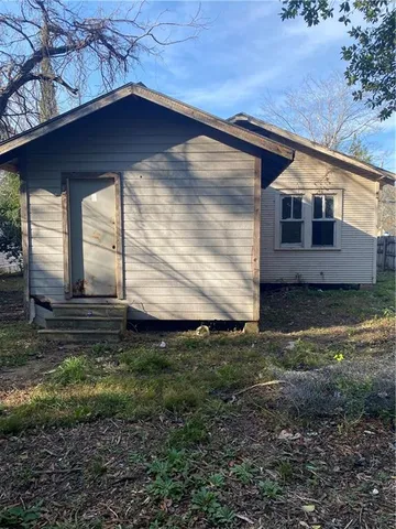 $5,500 | 2037 Day Street, Alexandria, LA 71301