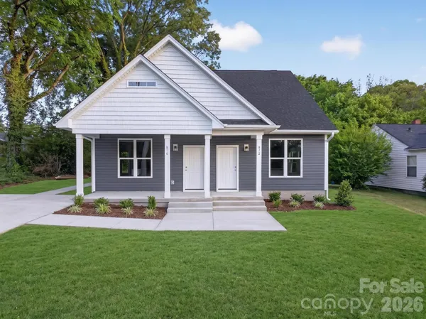 $479,990 | 810 / 812 E Lincoln Street, Lincolnton, NC 28092