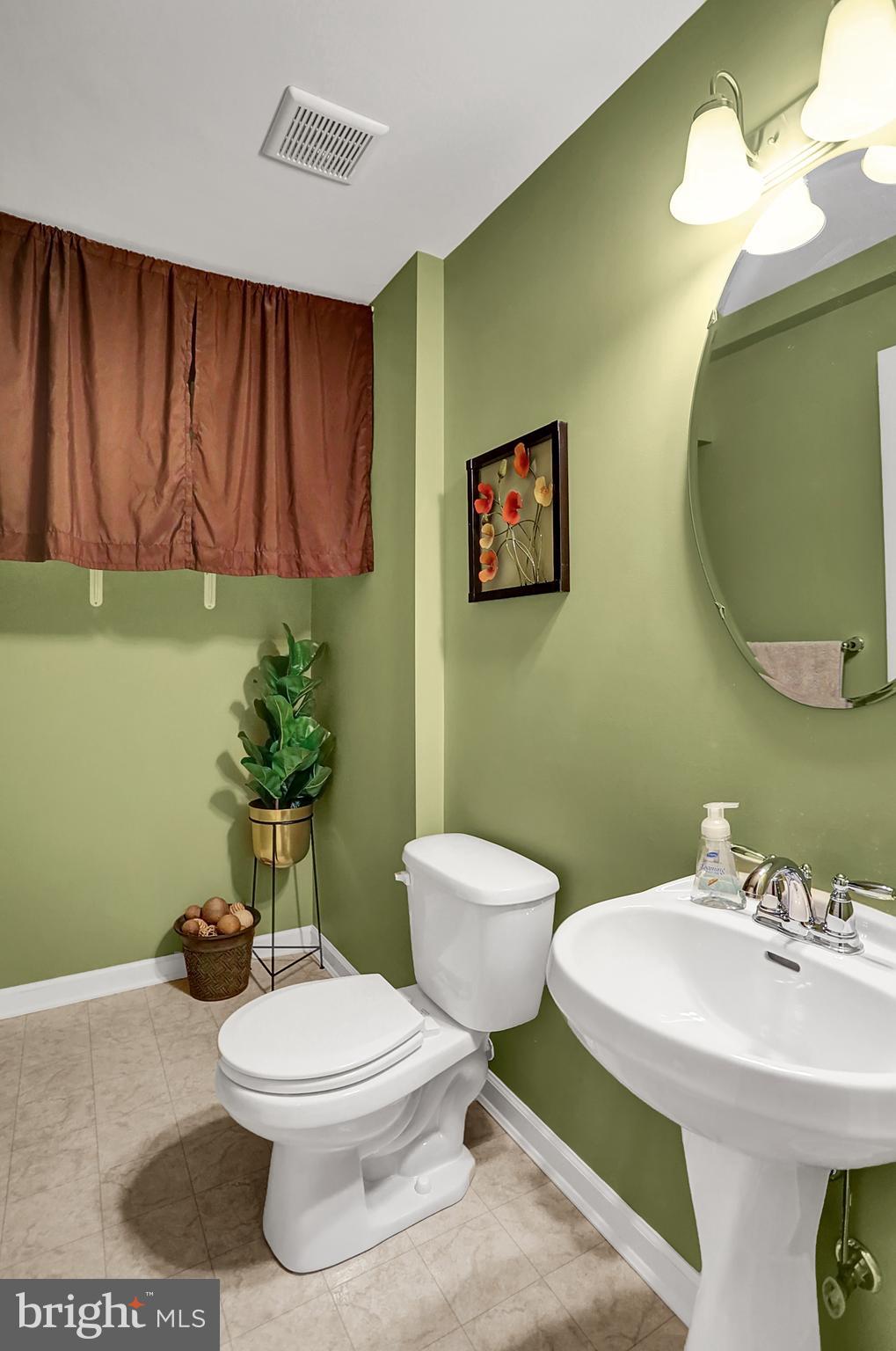 2803 Orchard View Road Reading, PA 19606 - Photo 27 of 31