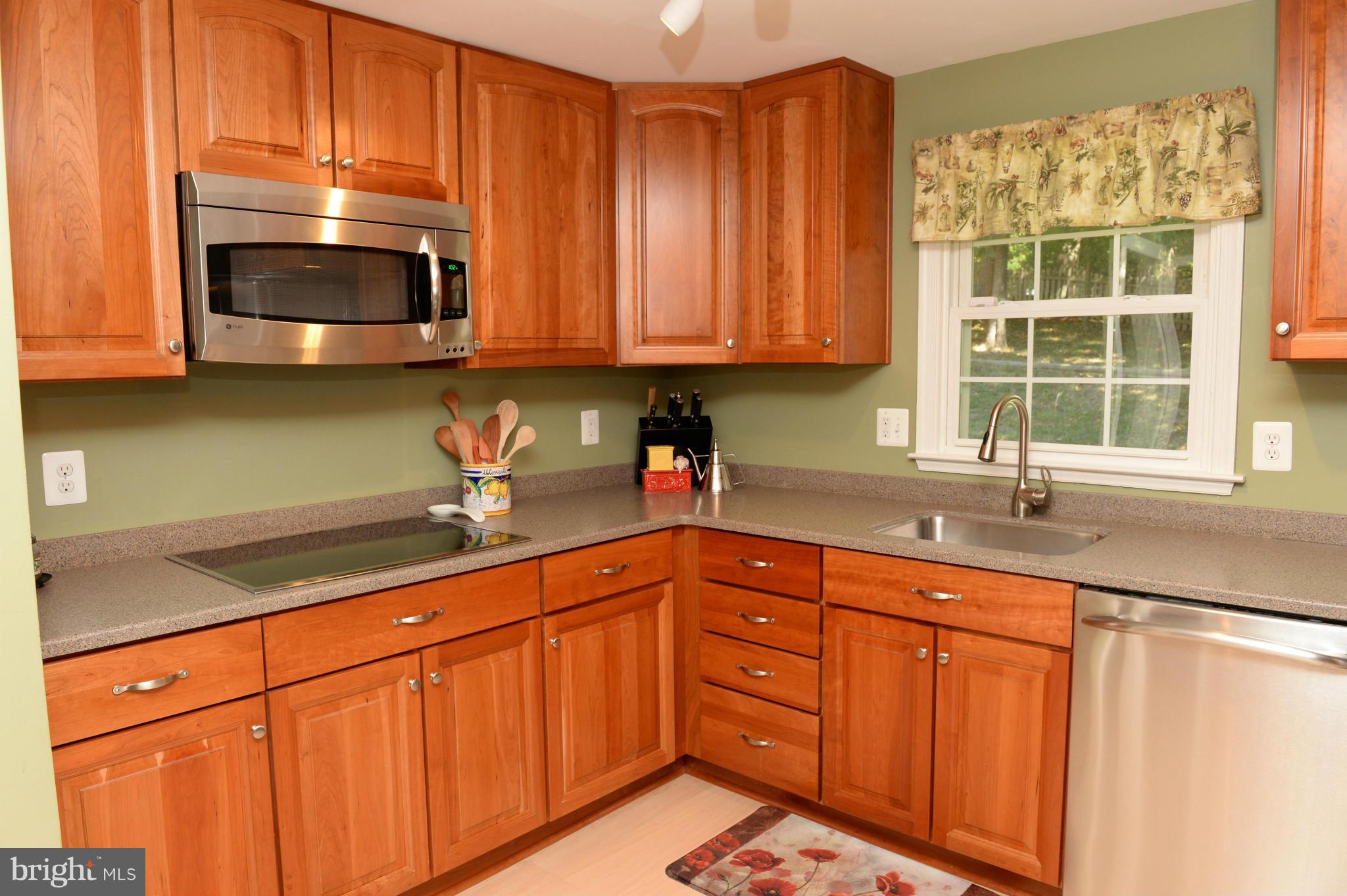 7615 Trail Run Road Falls Church, VA 22042 - Photo 4 of 28 Gourmet Kithen