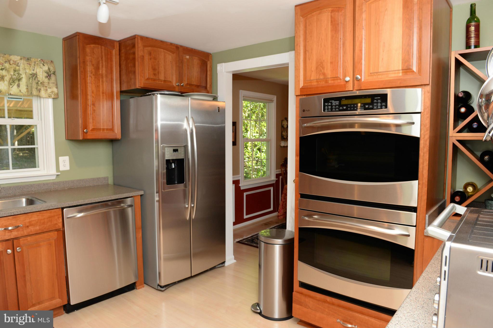 7615 Trail Run Road Falls Church, VA 22042 - Photo 5 of 28 Kitchen w/double ovens