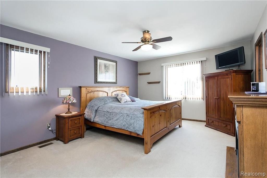 997 Norcross Drive Rochester Hills, MI 48307 - Photo 22 of 45