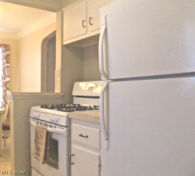 4246 Harwood Road Cleveland, OH 44121 - Photo 5 of 12