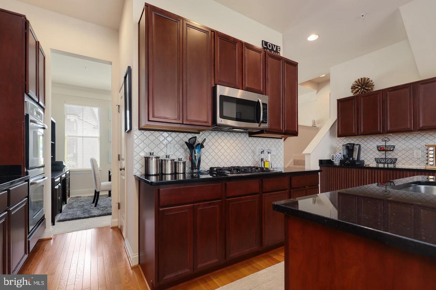 9834 Garden Ranges Laurel, MD 20723 - Photo 8 of 20 Kitchen