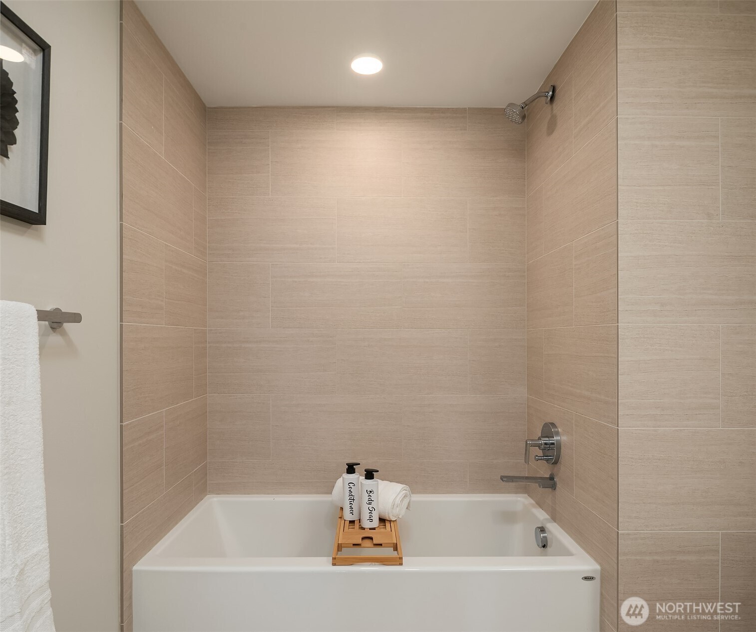 121 Stewart Street, Unit 1204 Seattle, WA 98101 - Photo 15 of 34