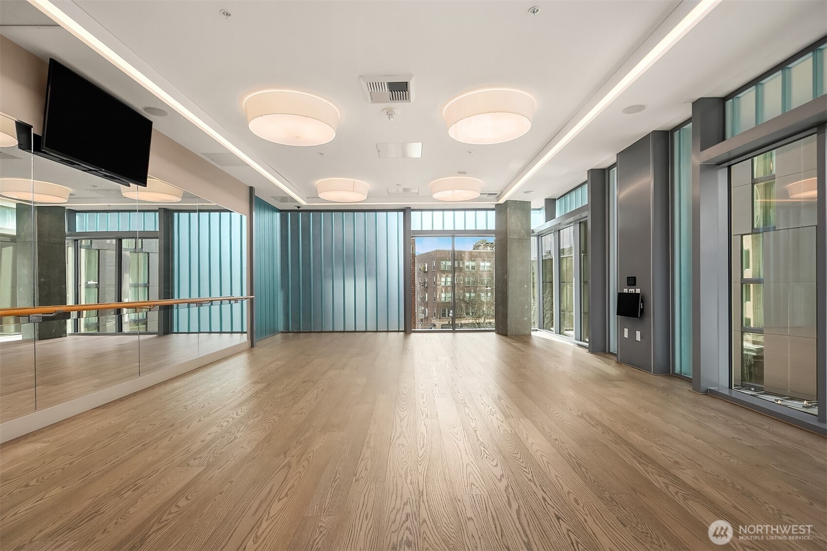 121 Stewart Street, Unit 1204 Seattle, WA 98101 - Photo 27 of 34