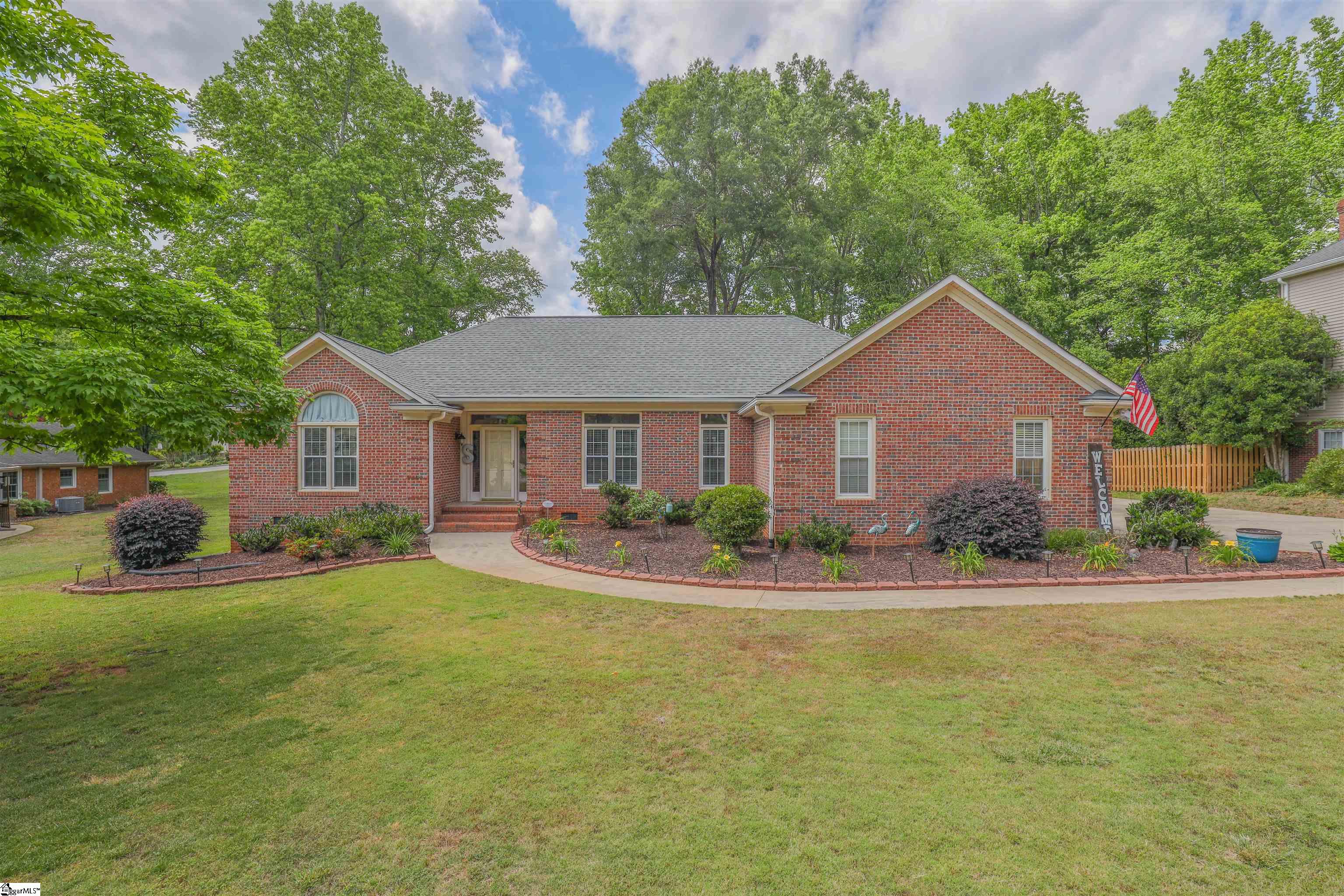 101 Halifax Road Easley, SC 29642 - Photo 2 of 37
