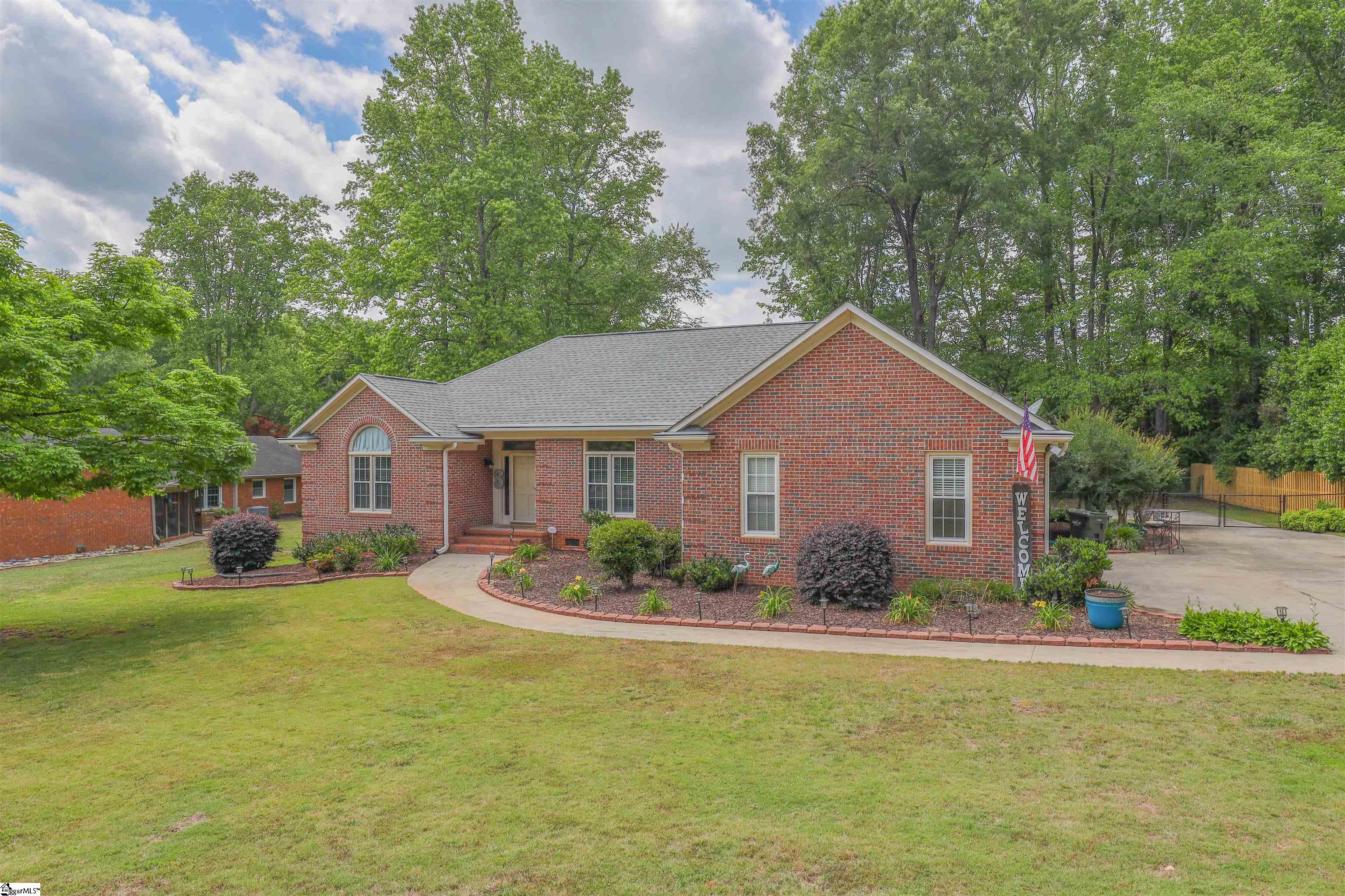 101 Halifax Road Easley, SC 29642 - Photo 3 of 37