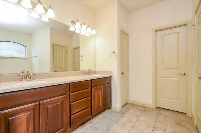 $399,900 | 11014 Sir Alex Drive, Tomball, TX 77375