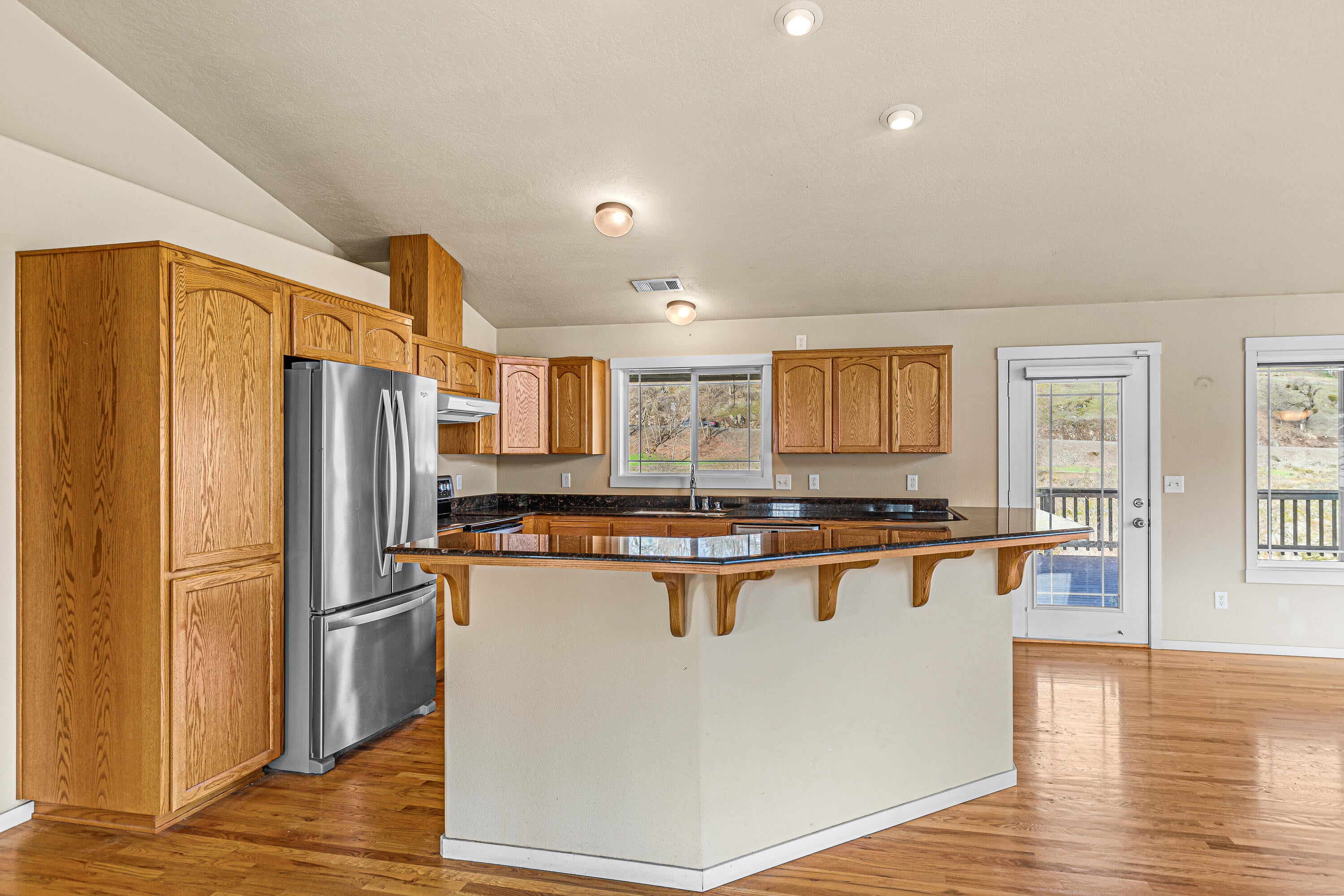 205 Upper River Road Gold Hill, OR 97525 - Photo 14 of 29 14