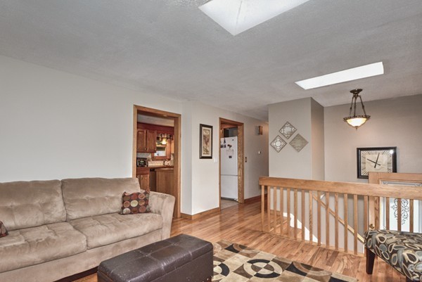54 Edward Road Townsend, MA 01469 - Photo 4 of 26 Gallery Image 4