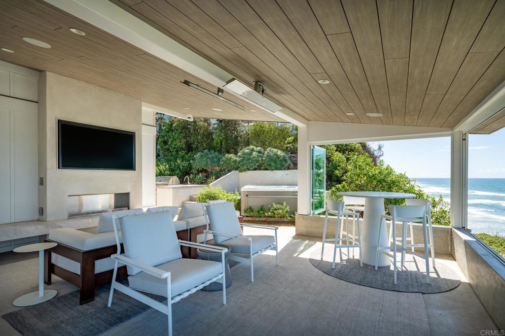 100 5th Street Encinitas, CA 92024 - Photo 16 of 21 a outdoor space with chairs