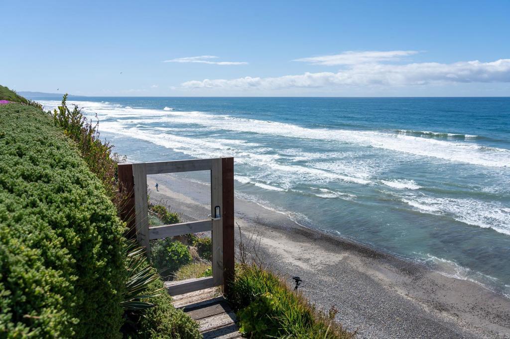 100 5th Street Encinitas, CA 92024 - Photo 16 of 29