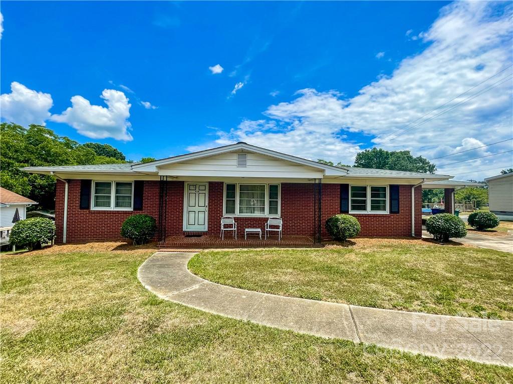 428 Ridge Street Albemarle, NC 28001 - Photo 1 of 38 Gallery Image 1