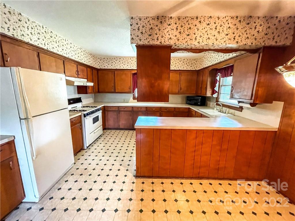428 Ridge Street Albemarle, NC 28001 - Photo 12 of 38 Gallery Image 12