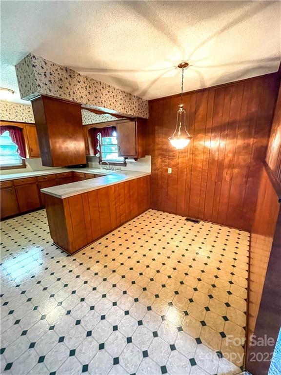 428 Ridge Street Albemarle, NC 28001 - Photo 9 of 38 Gallery Image 9
