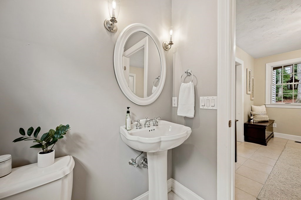 91 Hartness Road Sutton, MA 01590 - Photo 16 of 42 Gallery Image 16