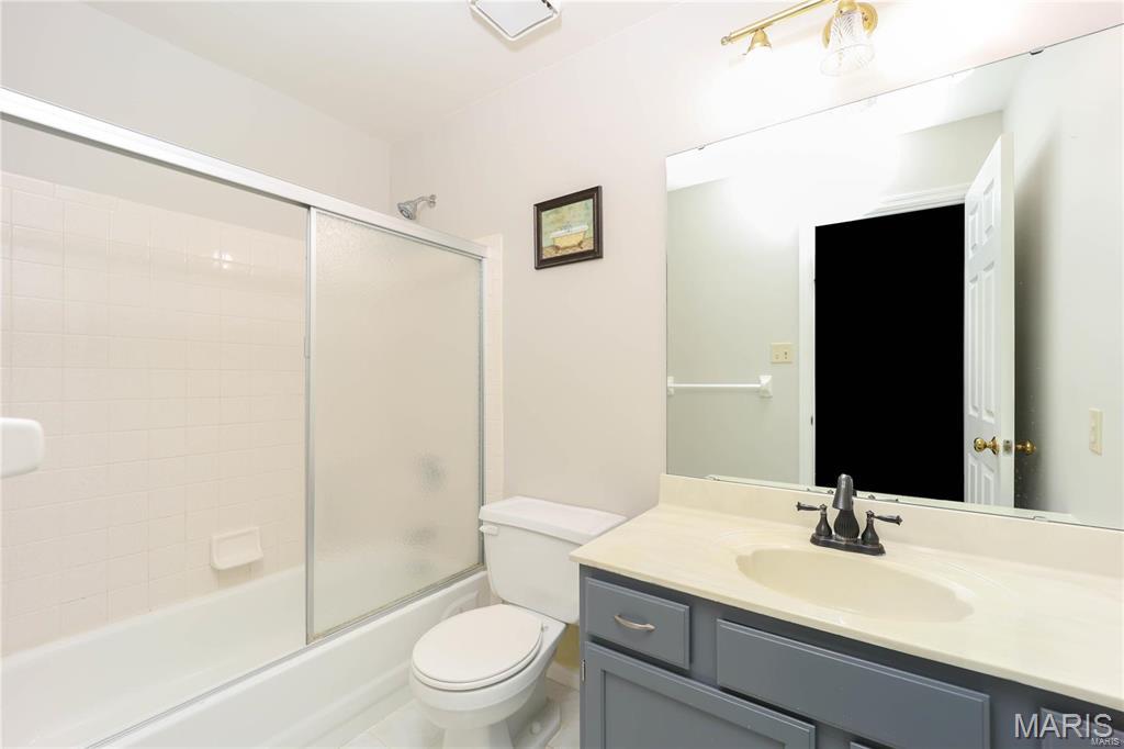 226 Cheval Square Drive Chesterfield, MO 63005 - Photo 19 of 29