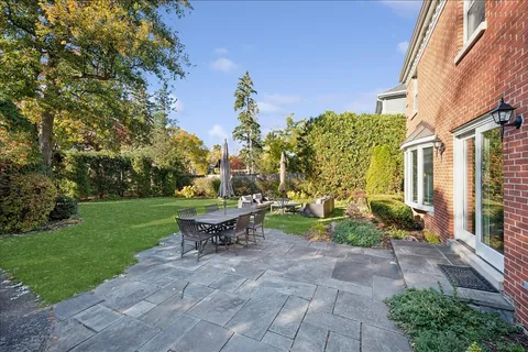 $1,395,000 | 509 Pinecrest Lane, Wilmette, IL 60091