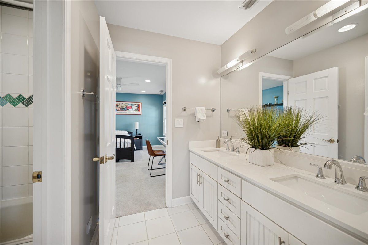 509 Pinecrest Lane Wilmette, IL 60091 - Photo 34 of 48