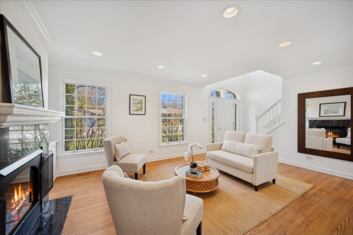 509 Pinecrest Lane Wilmette, IL 60091 - Photo 4 of 48