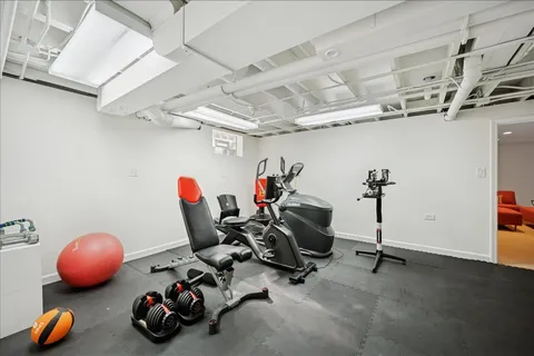 $1,395,000 | 509 Pinecrest Lane, Wilmette, IL 60091