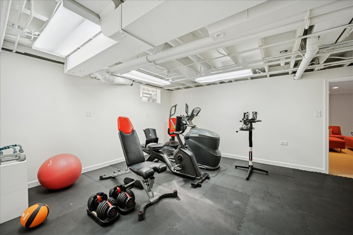 509 Pinecrest Lane Wilmette, IL 60091 - Photo 43 of 48