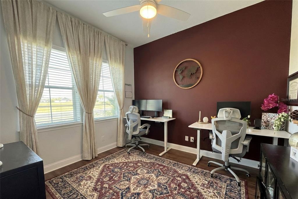 236 Caladium Avenue Lake Alfred, FL 33850 - Photo 22 of 58 a workspace with furniture and window