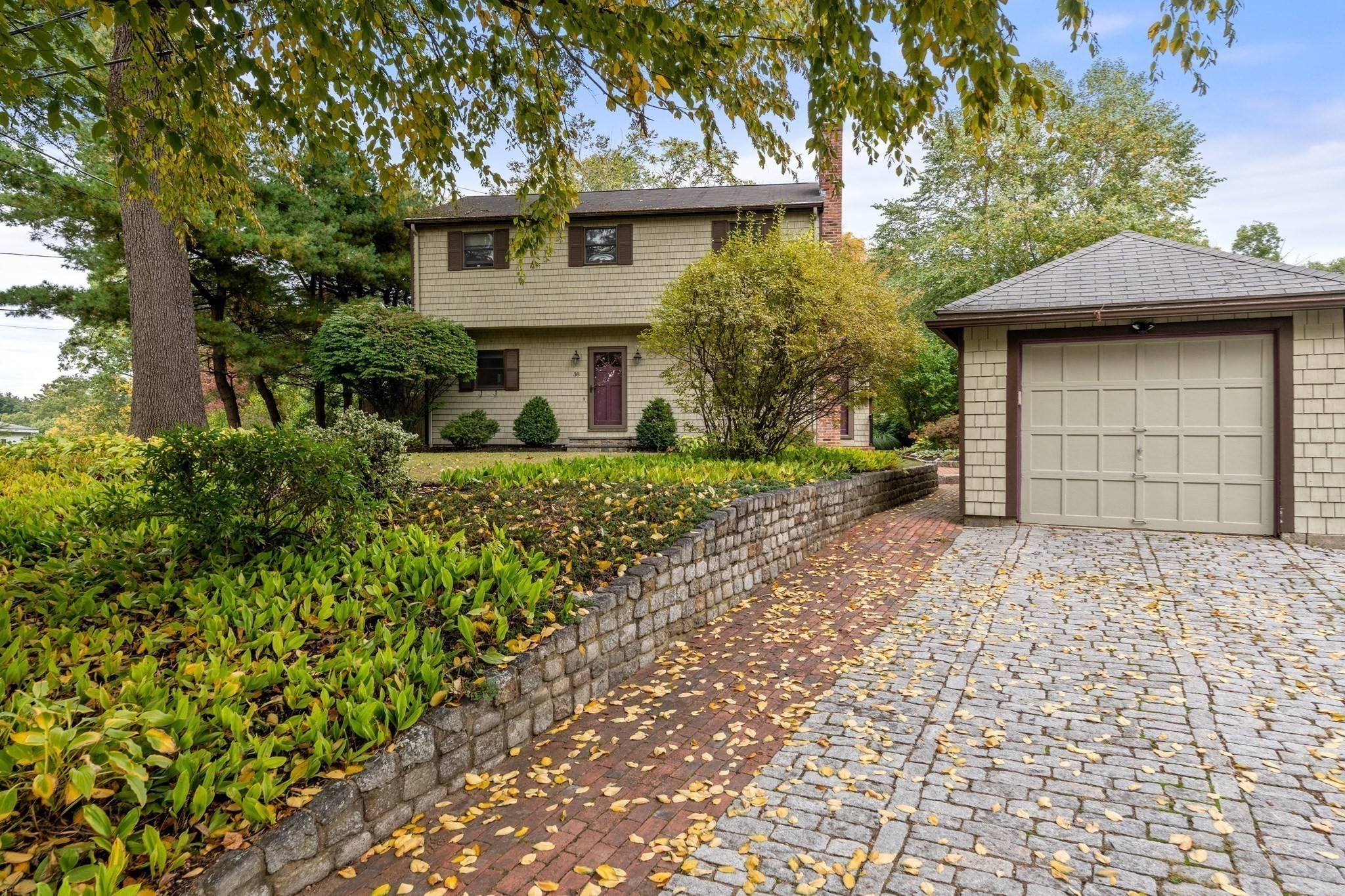 38 Hawthorne Road Wayland, MA 01778 - Photo 2 of 34 Gallery Image 2