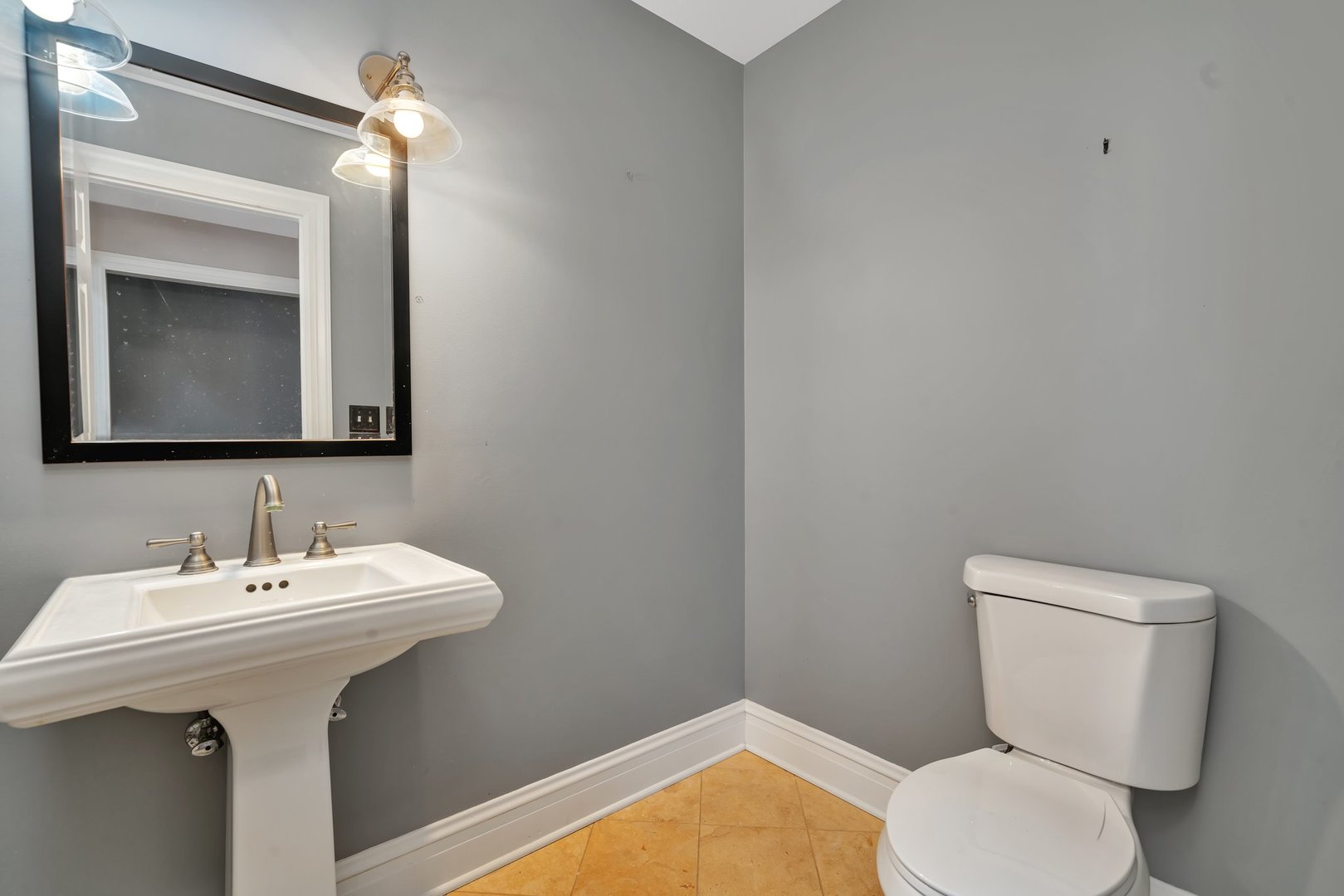725 Stonebridge Road Frankfort, IL 60423 - Photo 18 of 46 Gallery Image 18