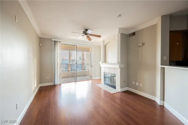 $1,425 | 7189 South Durango Drive, Unit 307, Las Vegas, NV 89113