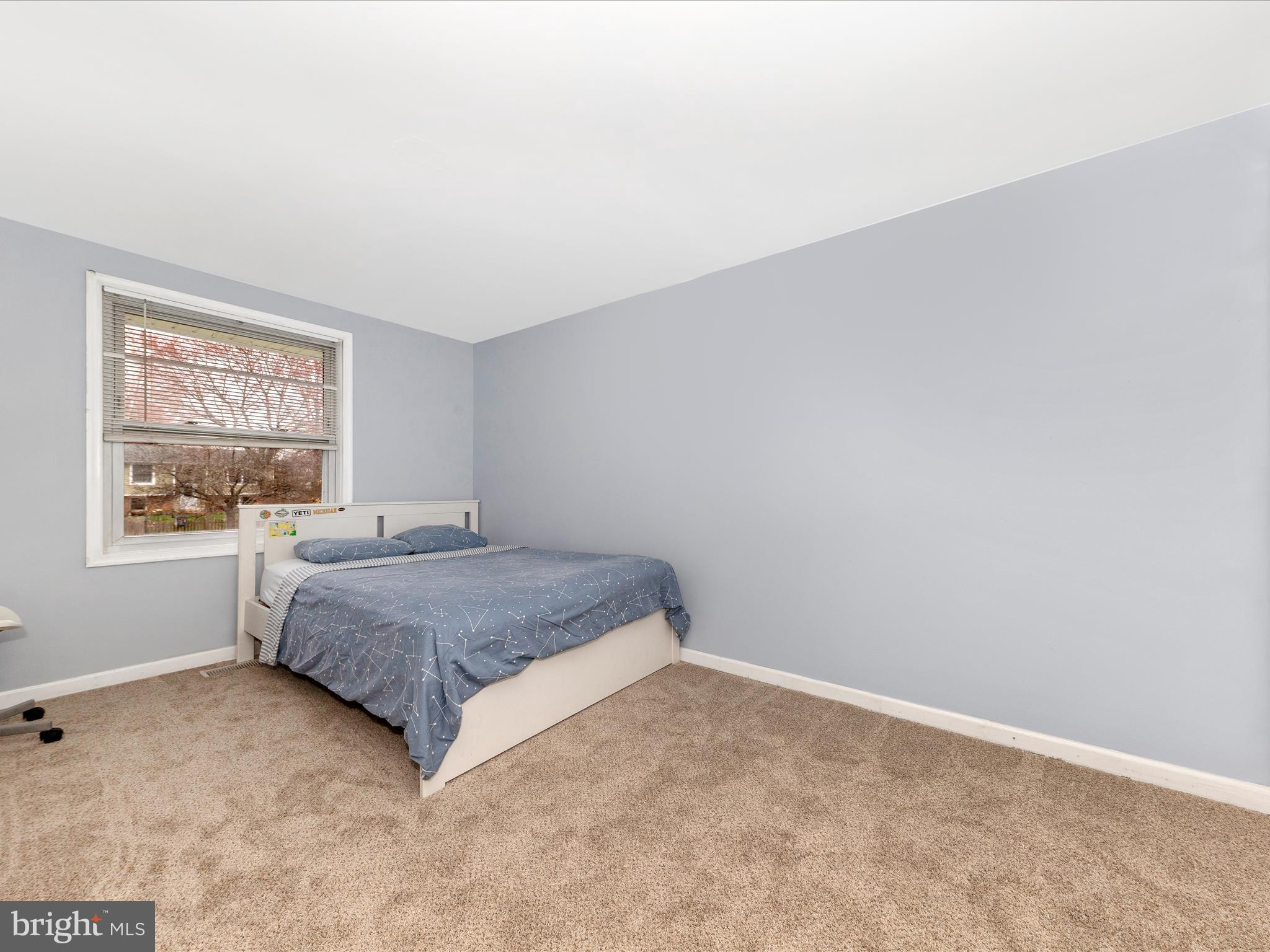 19005 Dowden Circle Poolesville, MD 20837 - Photo 25 of 51 a bedroom with a bed and window