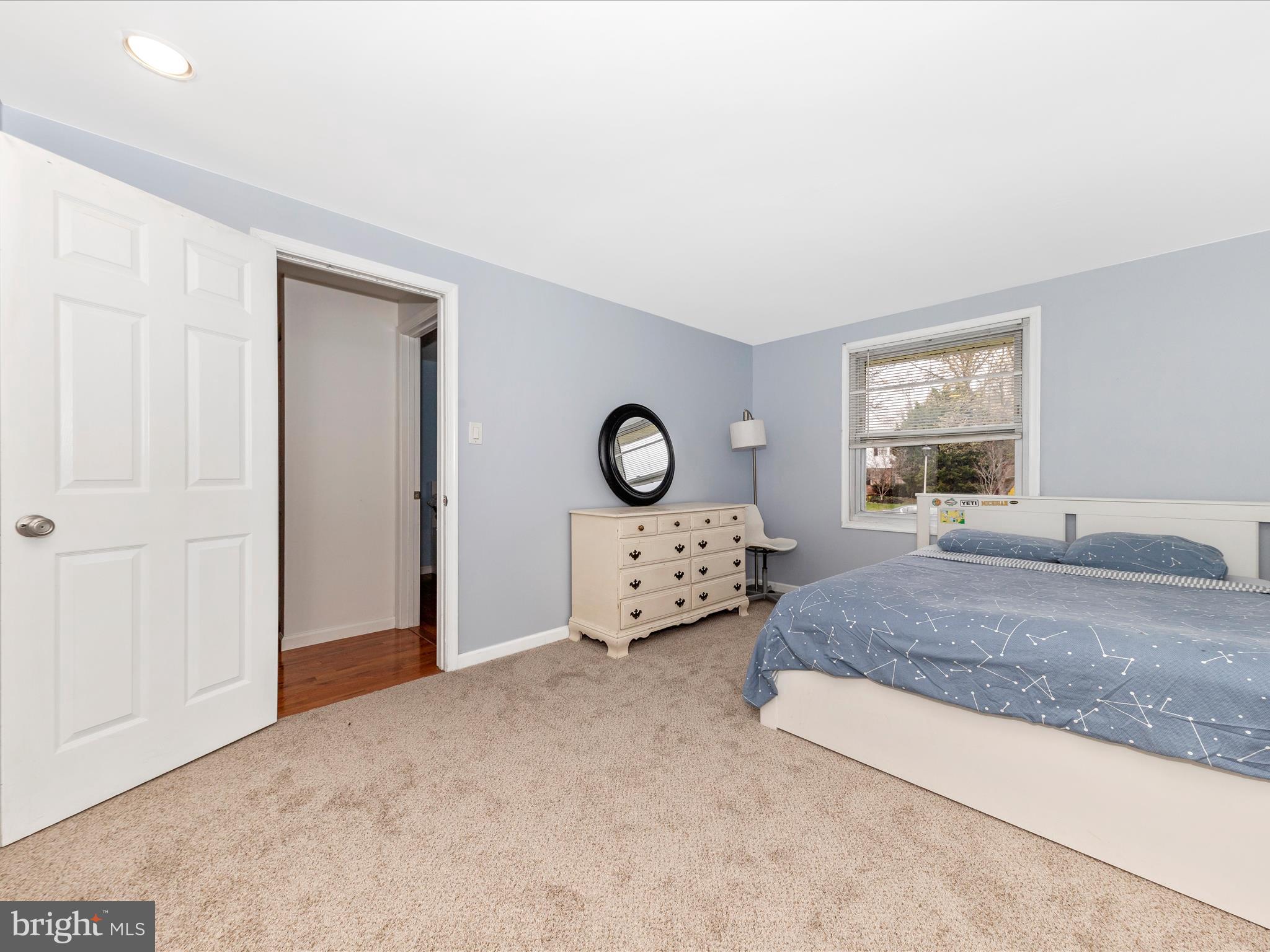 19005 Dowden Circle Poolesville, MD 20837 - Photo 26 of 51 a bedroom with bed and window