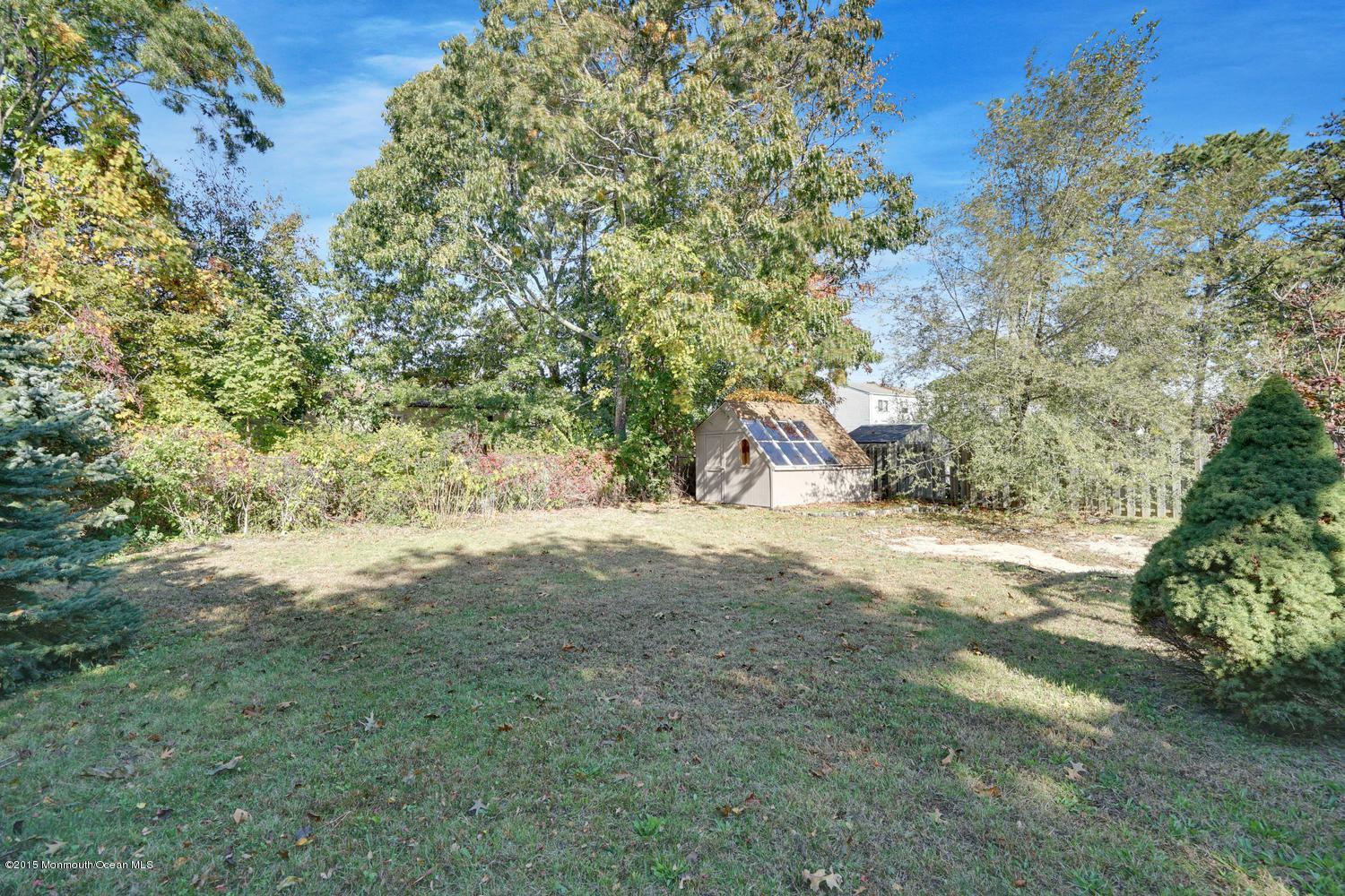 316 Emberly Road Brick, NJ 08723 - Photo 22 of 25 316 Emberly Rd Brick NJ 08723-large-035-
