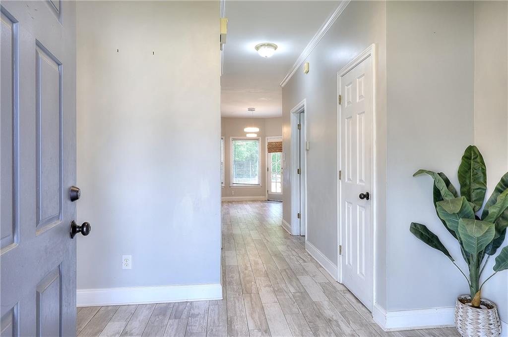 2520 Potomac View Court Grayson, GA 30017 - Photo 7 of 32 a view of entryway with livingroom