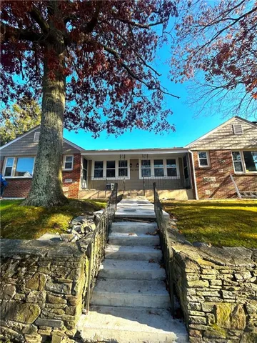 $2,650 | 652 East Avenue, Pawtucket, RI 02860