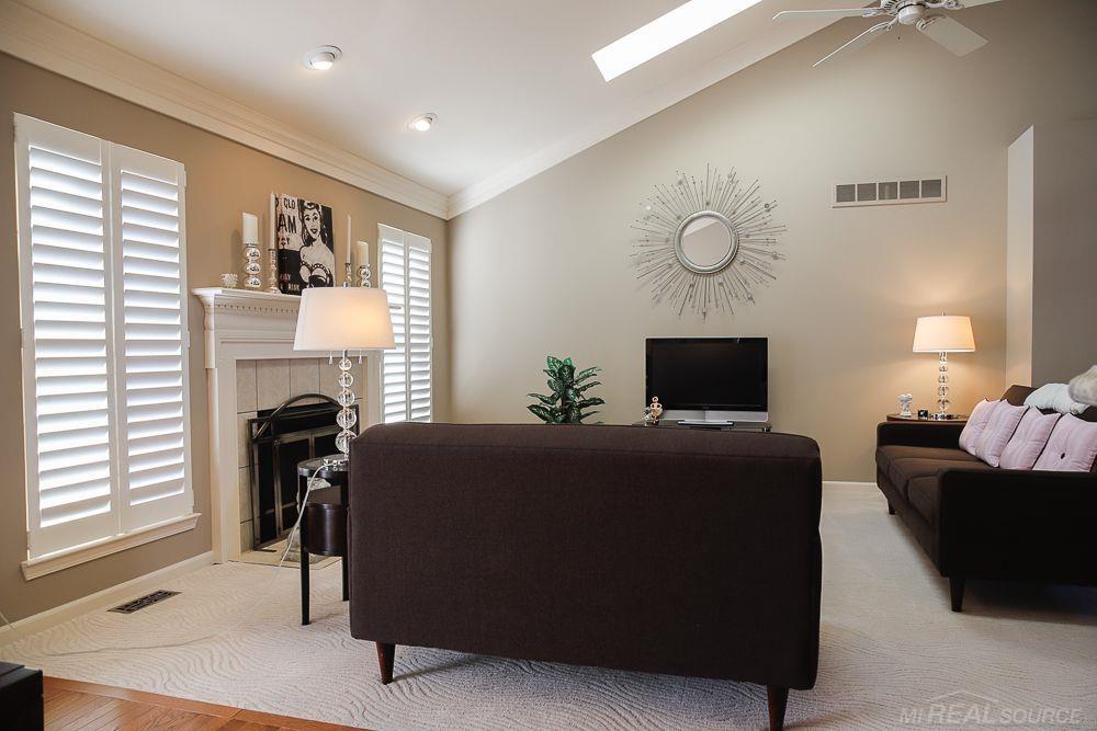 30218 Viewcrest Drive Novi, MI 48377 - Photo 11 of 37 50096856-10.JPG