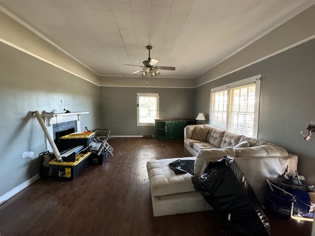 3001 Midway Road Anderson, SC 29621 - Photo 4 of 14 spaceous living room