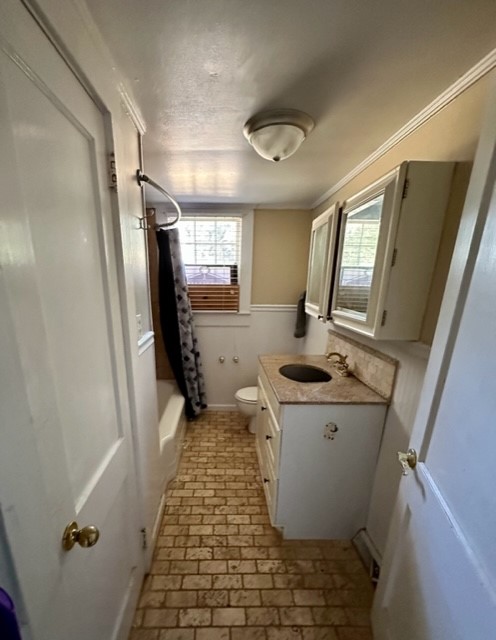 3001 Midway Road Anderson, SC 29621 - Photo 7 of 14 bathroom