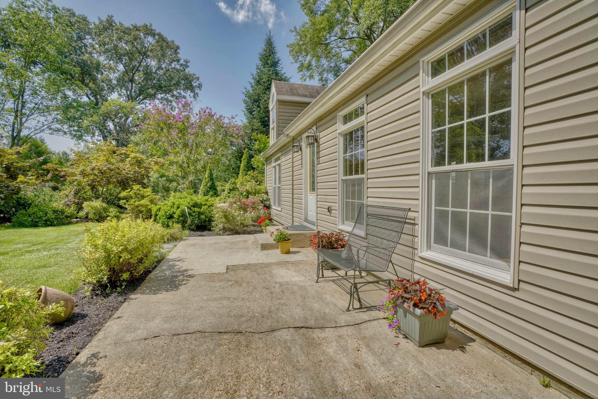 658 Riverside Drive Pasadena, MD 21122 - Photo 3 of 69 Gallery Image 3