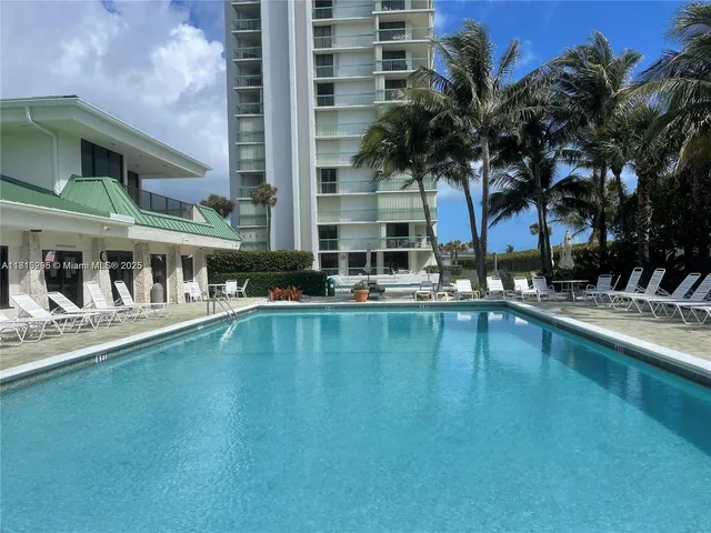 $3,900 | 9940 South Ocean Drive, Unit 804, Jensen Beach, FL 34957