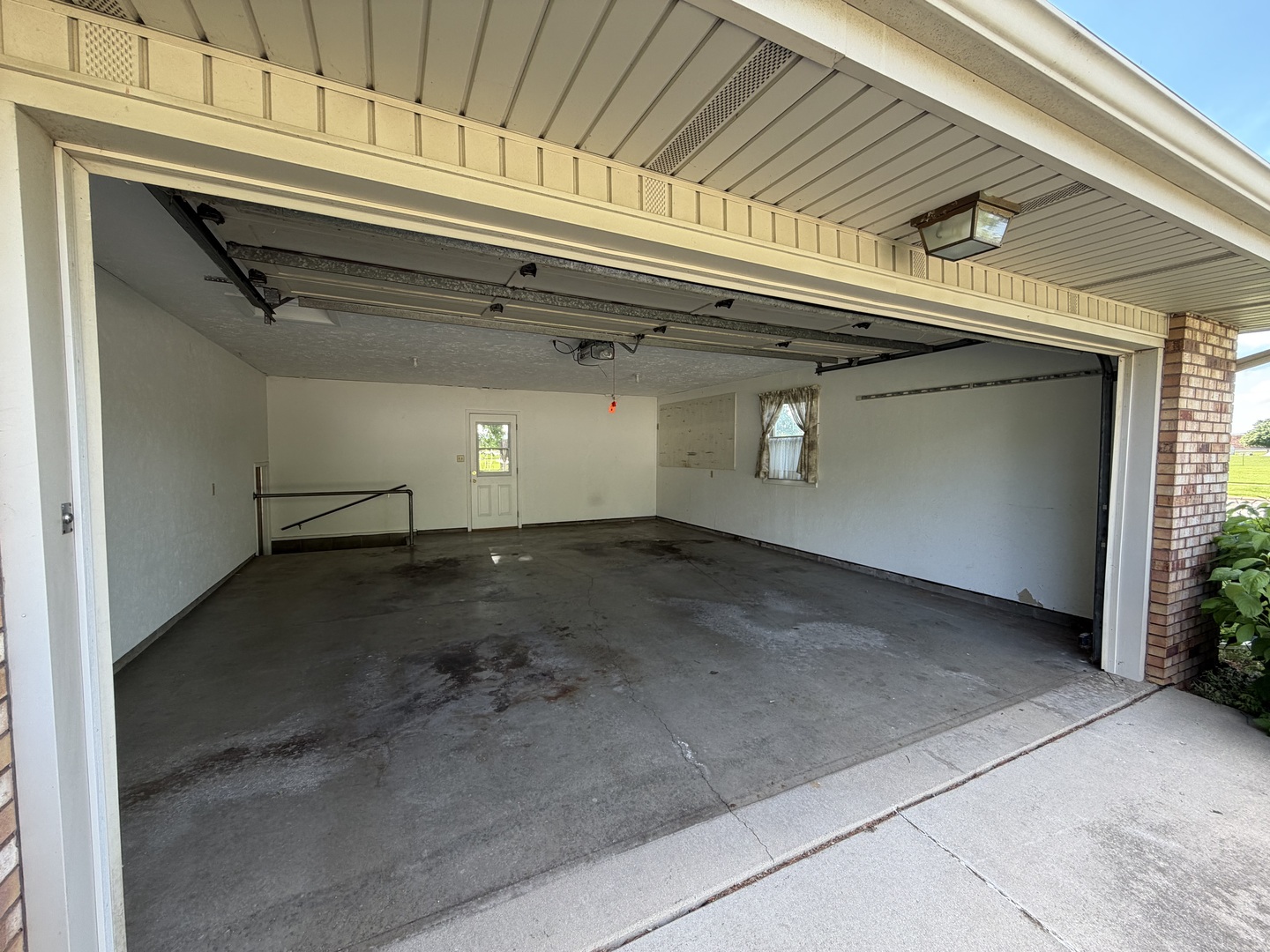 101 South Parkside Road Normal, IL 61761 - Photo 25 of 37
