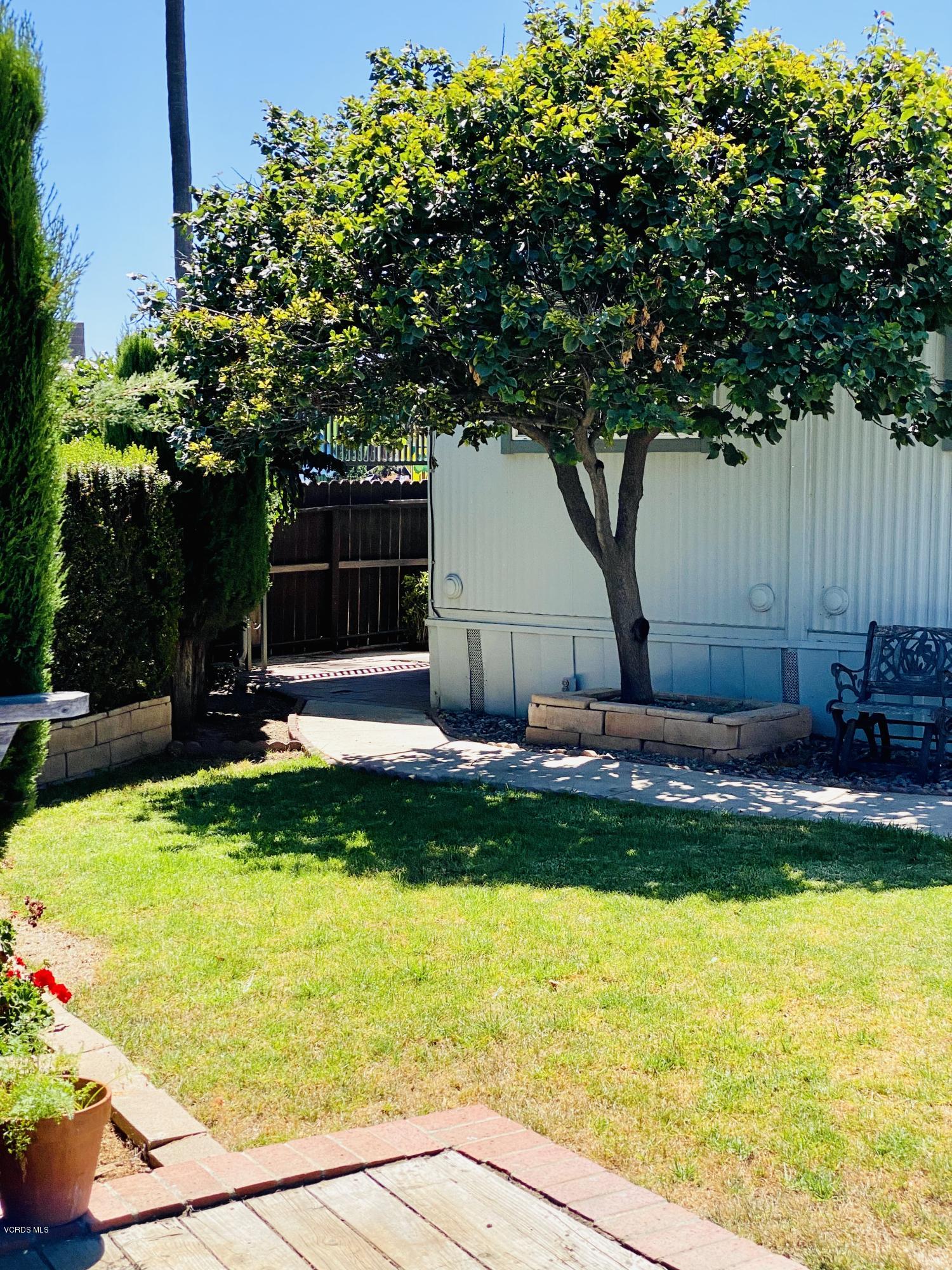 15433 West Telegraph Road, Unit 4 Santa Paula, CA 93060 - Photo 41 of 52 a view of a backyard with swimming pool