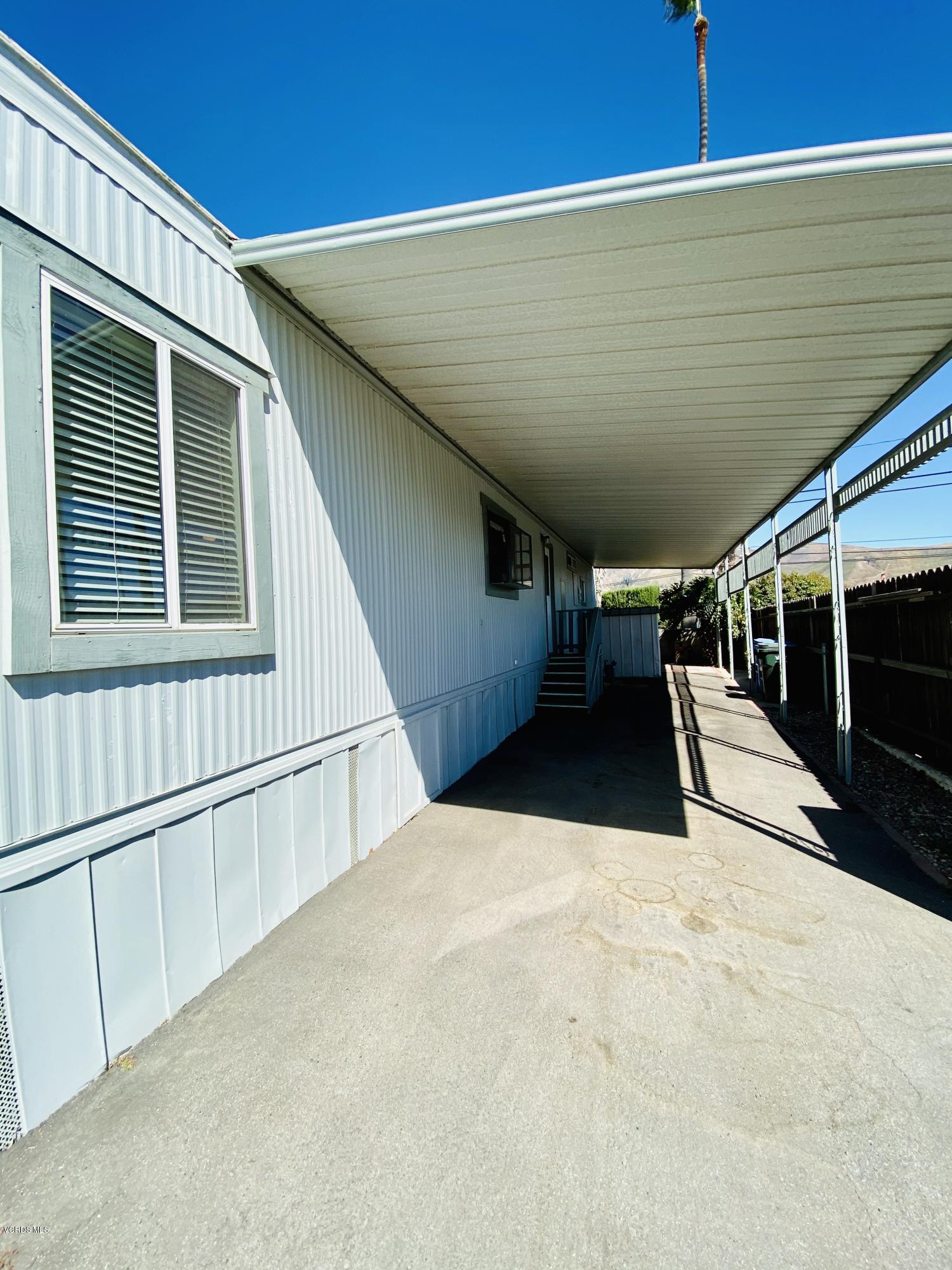 15433 West Telegraph Road, Unit 4 Santa Paula, CA 93060 - Photo 43 of 52 a view of outdoor space and deck