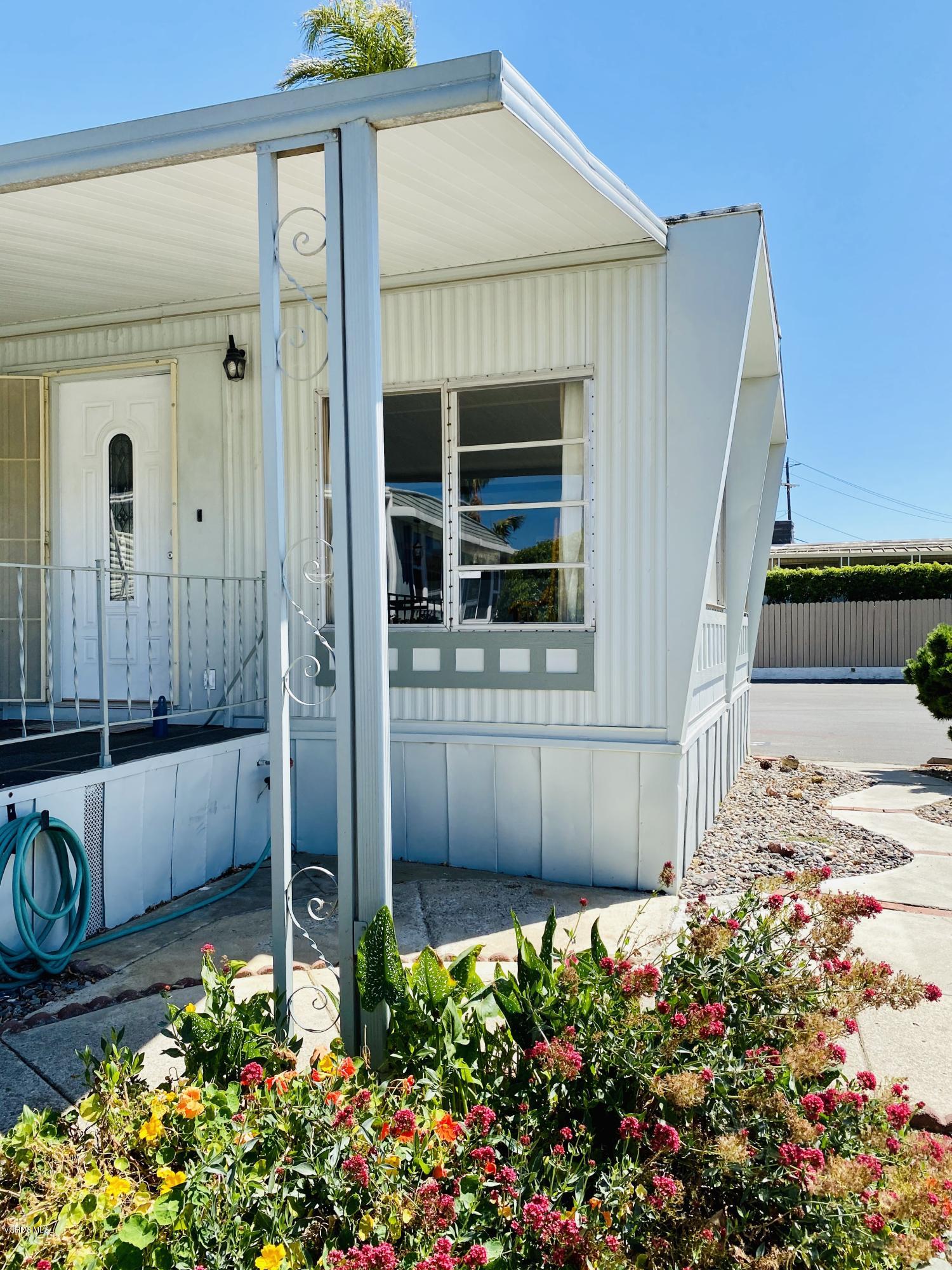 15433 West Telegraph Road, Unit 4 Santa Paula, CA 93060 - Photo 10 of 52 a front view of a house