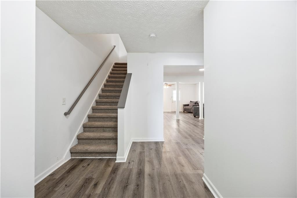 5547 Strathmoor Manor Circle Lithonia, GA 30058 - Photo 3 of 16