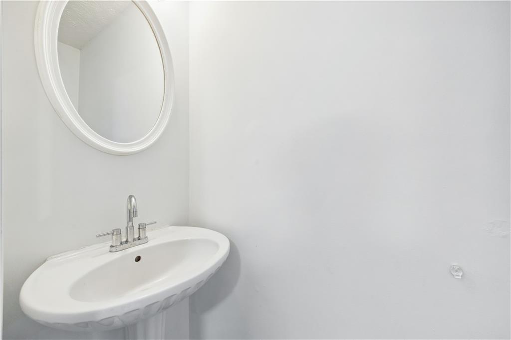 5547 Strathmoor Manor Circle Lithonia, GA 30058 - Photo 6 of 16