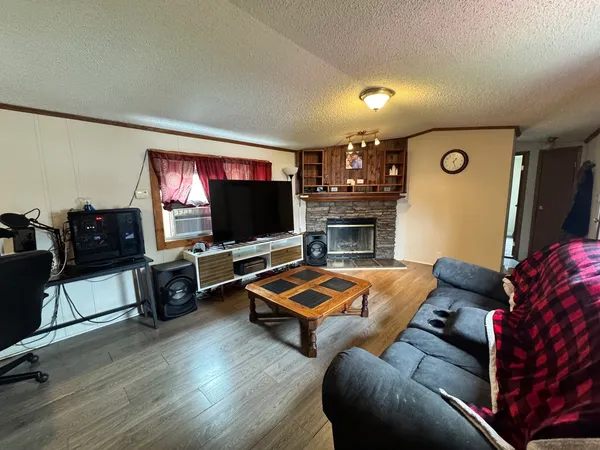 $25,000 | 57 Redwood Manor Drive, Pontiac, IL 61764